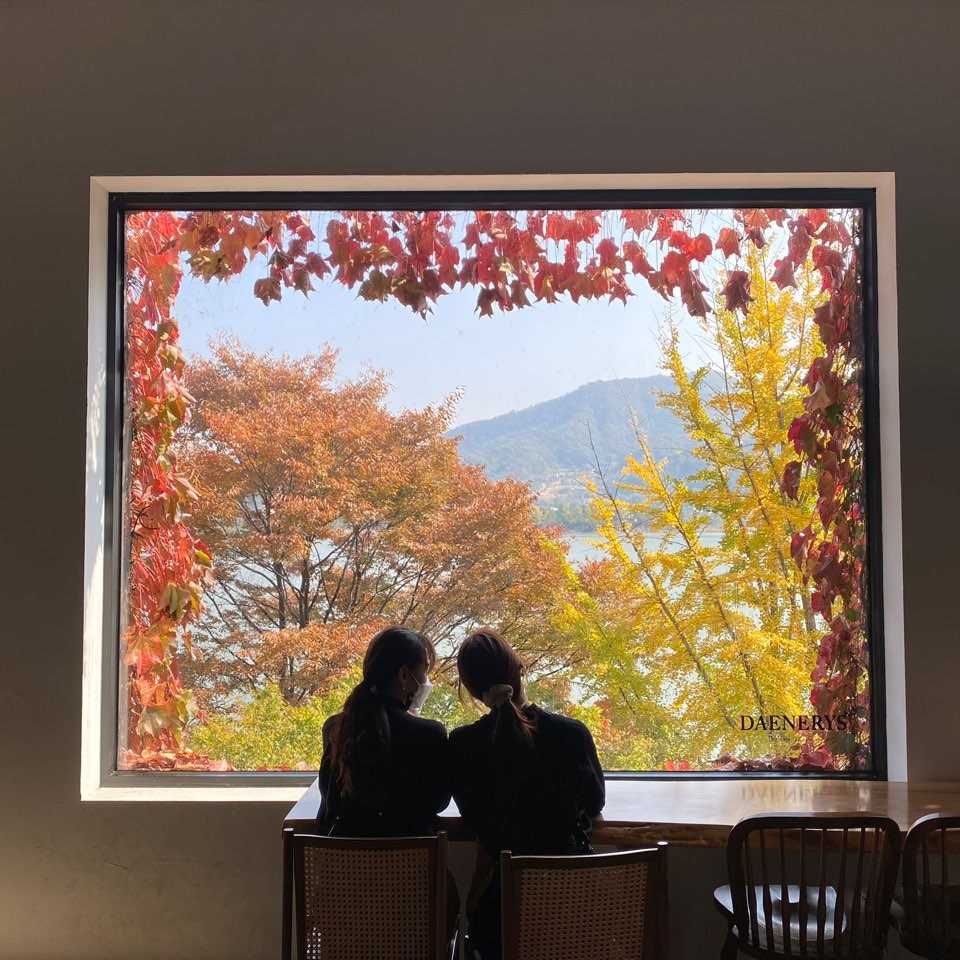 카페 대너리스 이미지 5