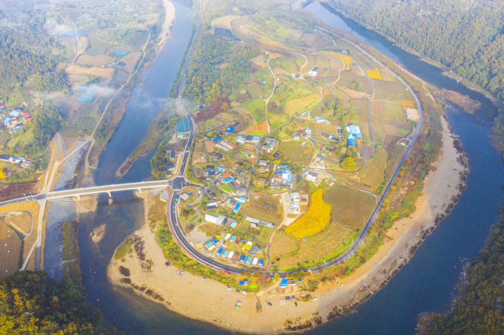 충주 수주팔봉 야영지 + 출렁다리 + 캠핑 이미지 3