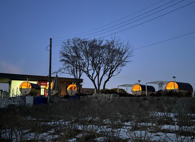 아로니움 글램핑 이미지 4