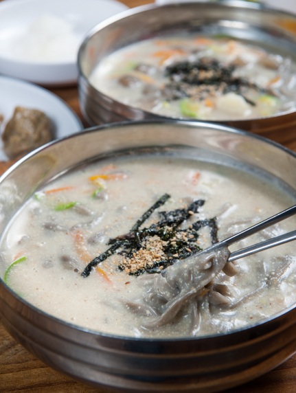 봉평옹심이메밀칼국수 이미지 1