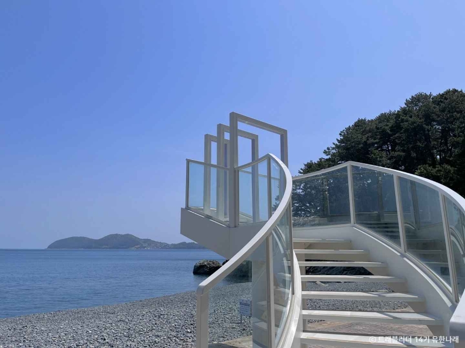 학동 흑진주 몽돌해변 이미지 6