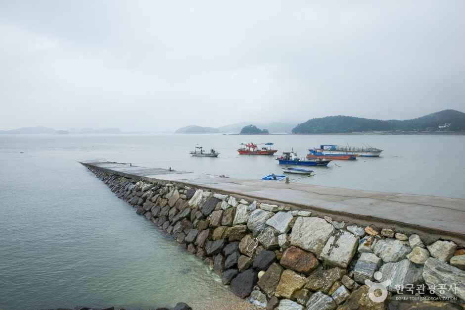 메추리섬 이미지 1