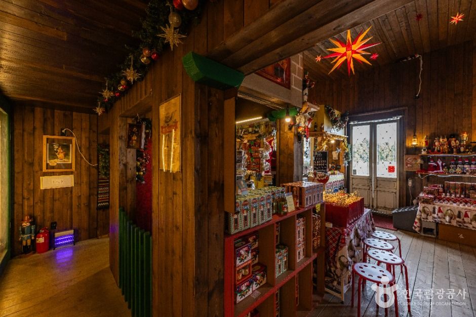 제주 바이나흐튼 크리스마스 박물관 이미지 5