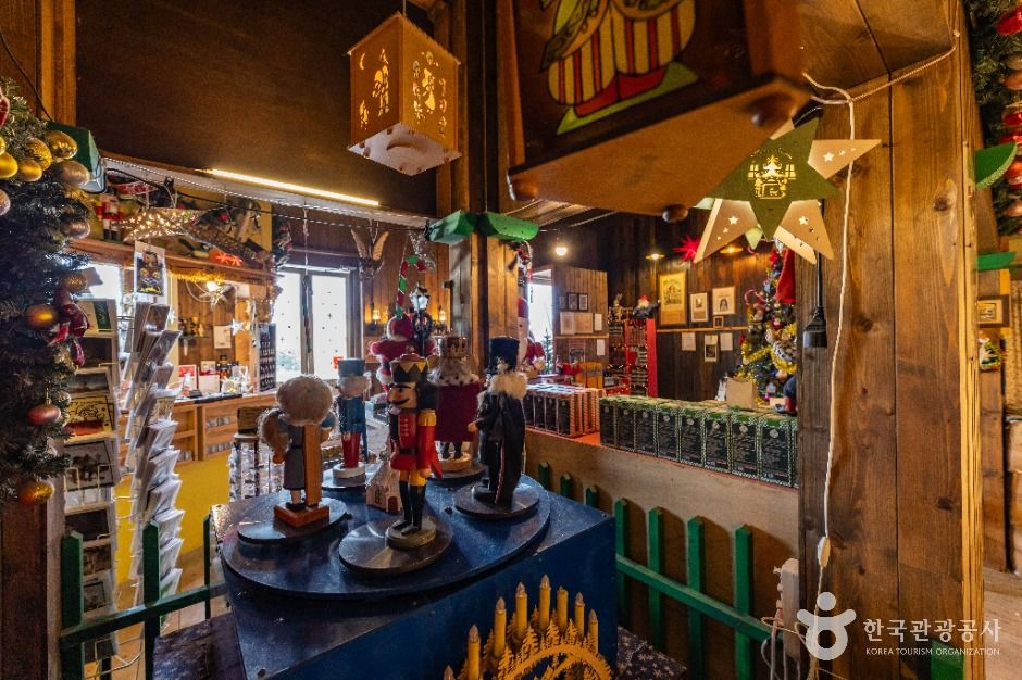 제주 바이나흐튼 크리스마스 박물관 이미지 8