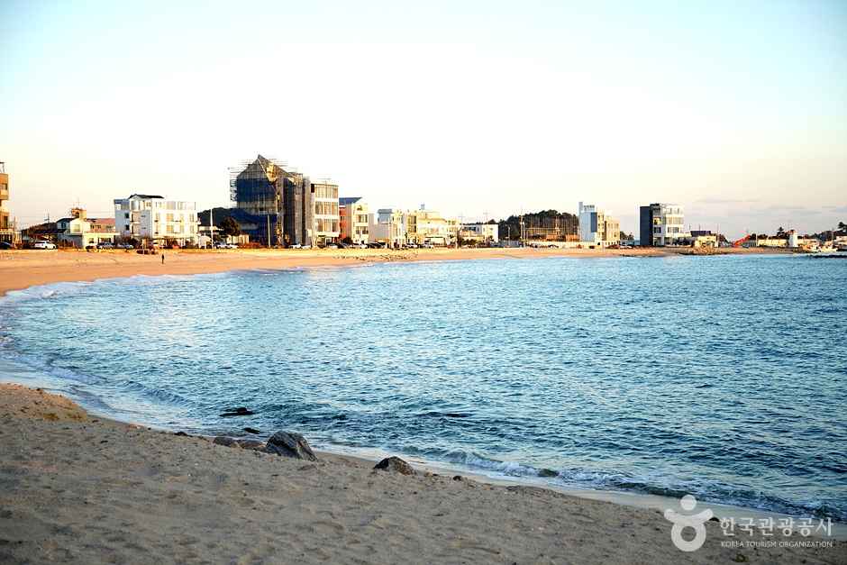 교암해변 이미지 1