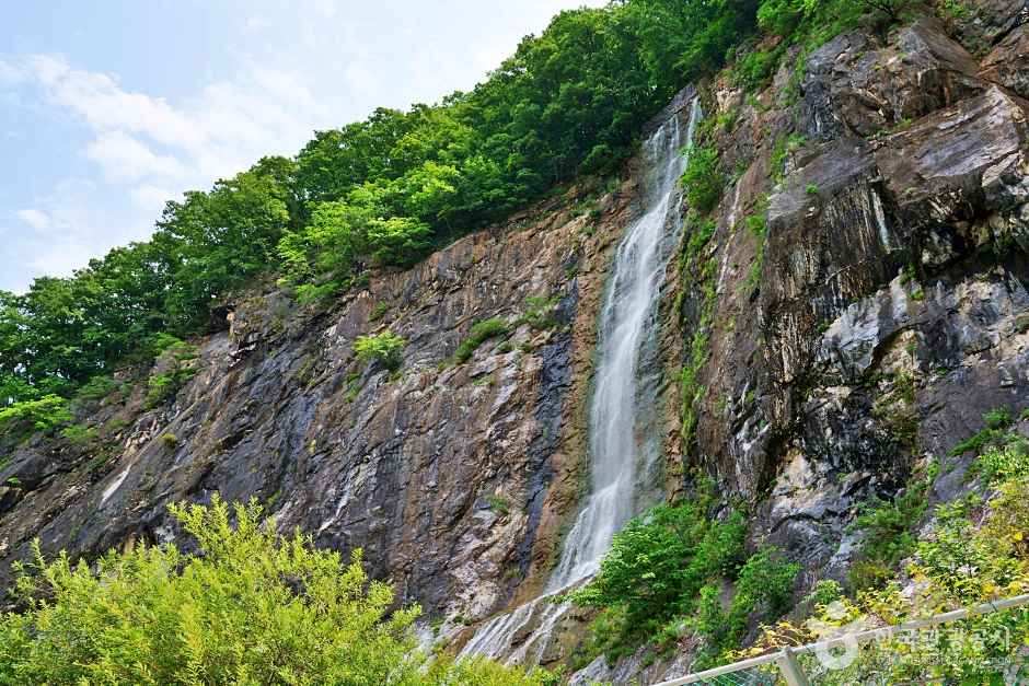 양백폭포 이미지 1