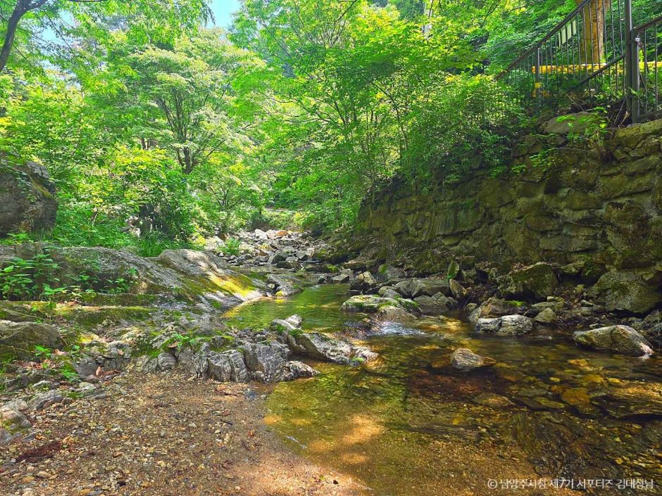 남양주 묘적사계곡 이미지 2