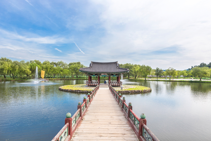 부여군 서동공원과 궁남지 이미지 3