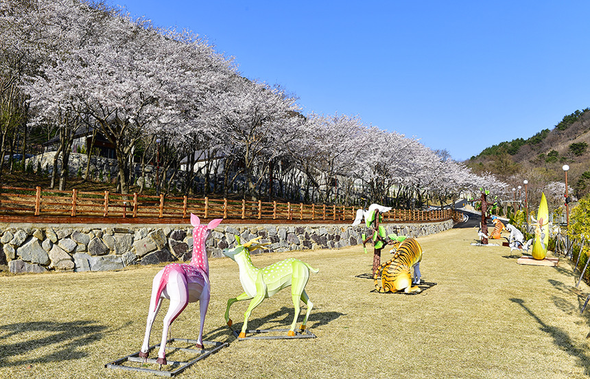 진주 월아산 자연휴양림 이미지 3