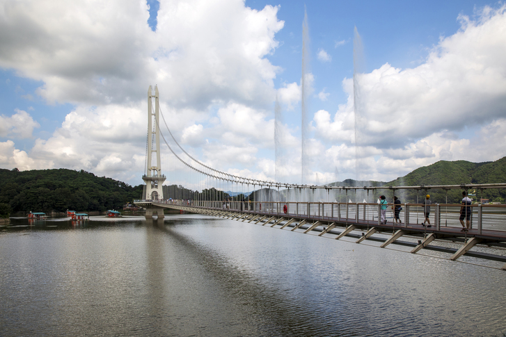 예당호 출렁다리 (음악분수) 이미지 4