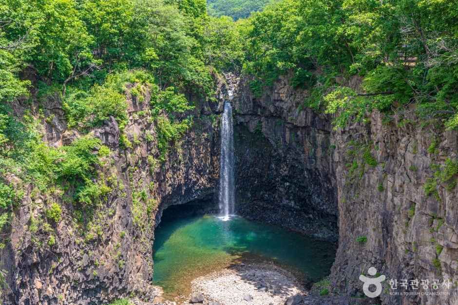연천 재인폭포 _한탄강 유네스코 세계지질공원 이미지 4