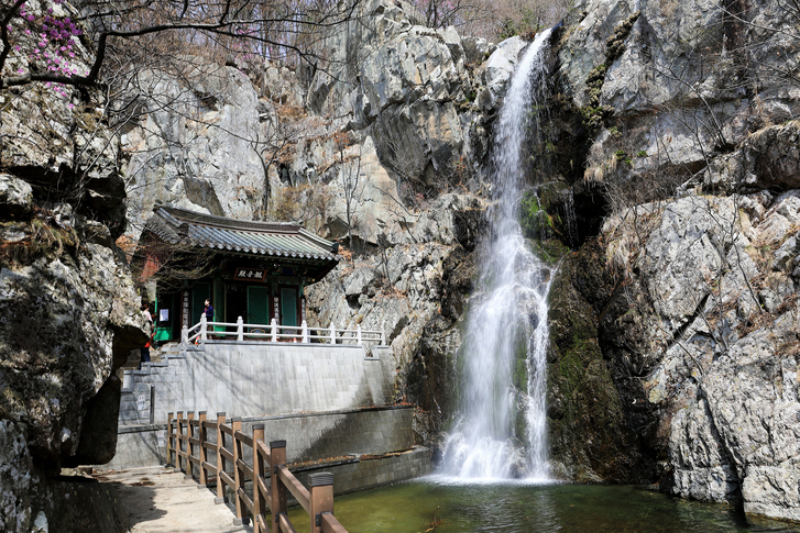 양산 홍룡사 홍룡폭포 이미지 5